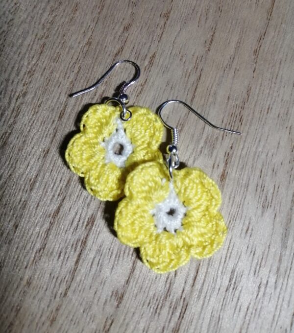 Boucles d'oreilles "FLEUR" au crochet fait main made in France Création laet-crochete