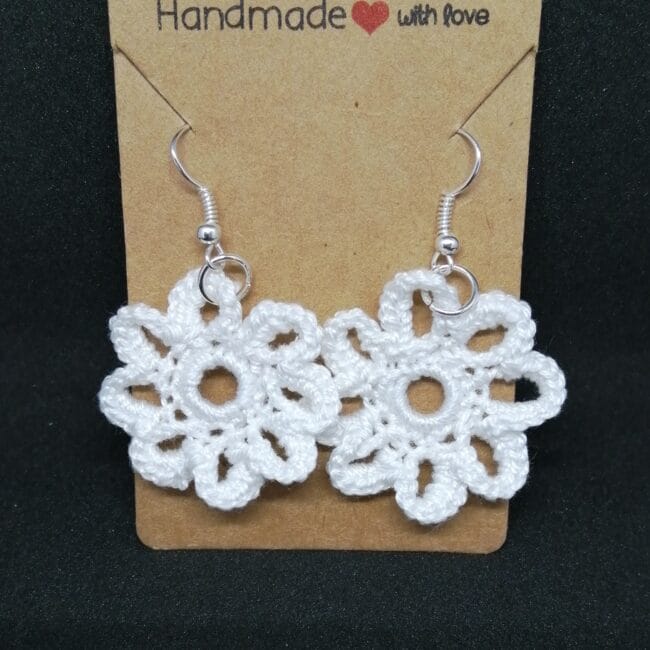 Boucle d'oreille "MARGUERITE" au crochet fait main made in France Création laet-crochete