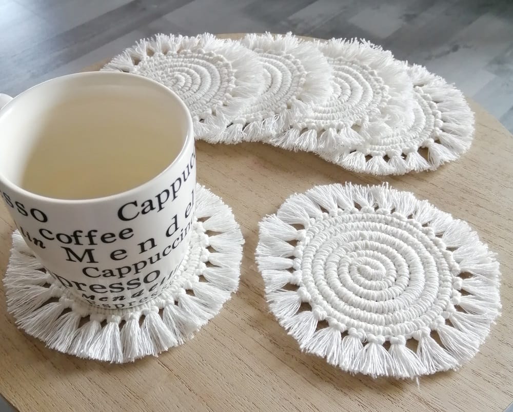 Dessous de verre "OSCAR" au crochet décoration fait main made in France Création laet-crochete