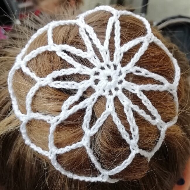 Filet chignon MAE au crochet coiffure danseuse fait main made in France Création laet-crochete