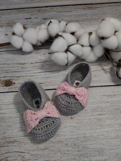 Chaussures VALENTINE bébé mode fashion baby girl fait au crochet fait main made in France Création laet-crochete