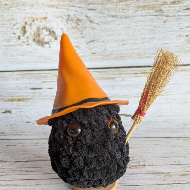 ptit truc en pluche noir halloween