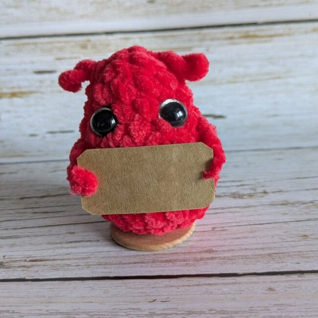 ptit truc en pluche rouge