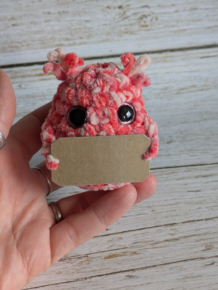 p'tit truc en p'luche tricolore rose