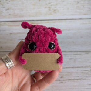 P’tit truc en p’luche vieux rose – peluche crochet personnalisée